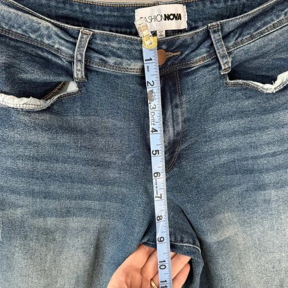 🌷Cotton Blend Wide Leg Jeans - Slight Stretch Mid Rise - Size 11 / 31.5 inseam - Picture 6 of 7